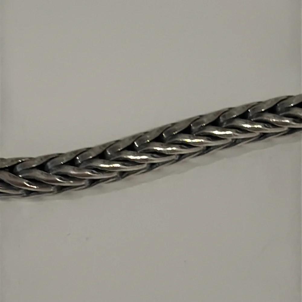 TROLLBEADS sterling silver bracelet with catching hearts lace lock clasp - Picture 7 of 17